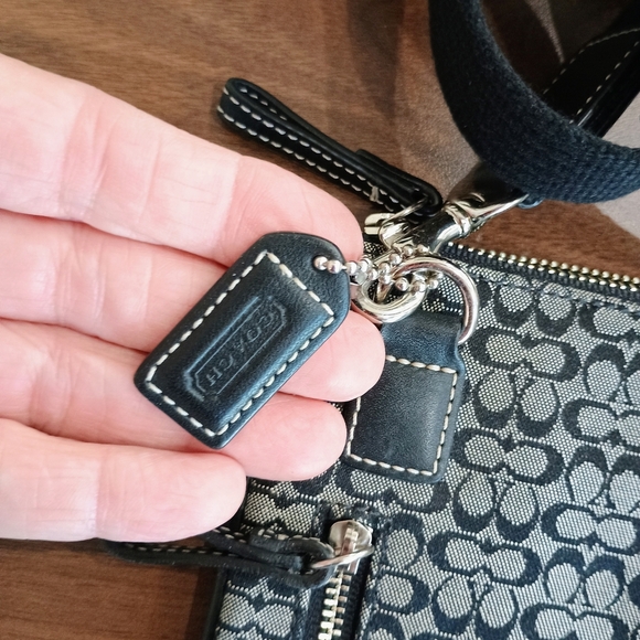 Coach Women's Black and Gray Crossbody Bag - Picture 5 of 7